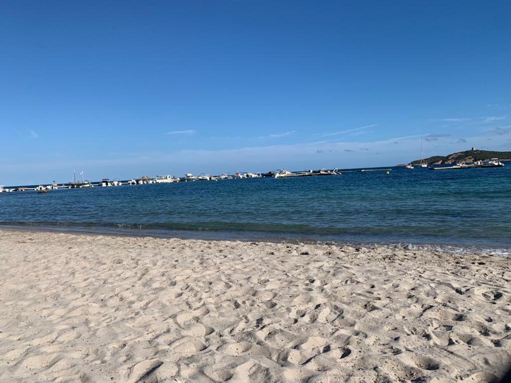 La Corse Les Pieds Dans L'Eau Apartment Pinarellu  Bagian luar foto